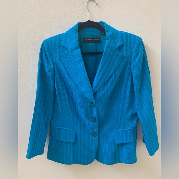 Dana Buchman Jackets & Blazers - SZ 8 Petite Dana Buchman Turquoise Striped Blazer